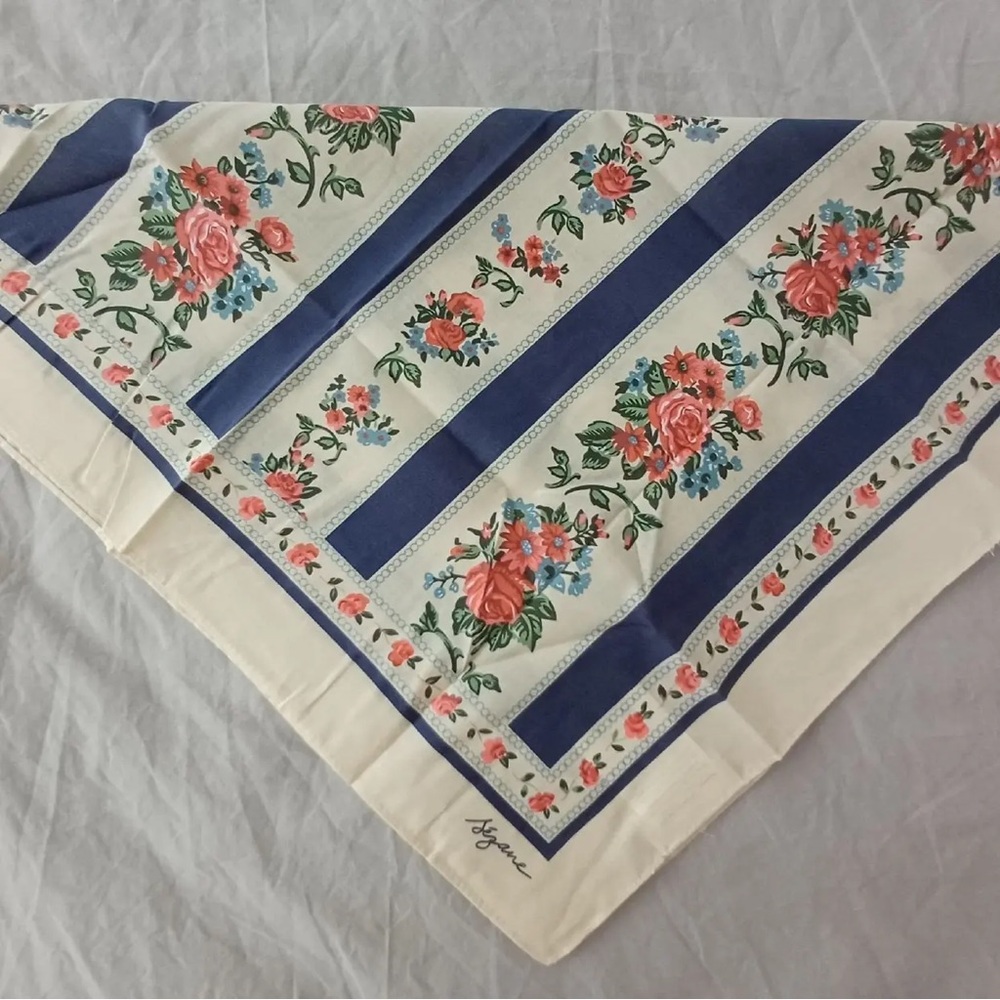 BNWT Sézane Margaret Blue Scarf - Picture 3 of 6